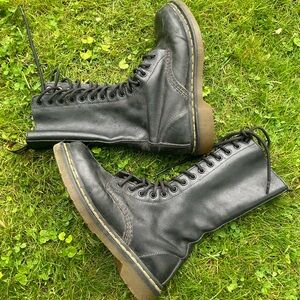 Doc martens women’s 7.5